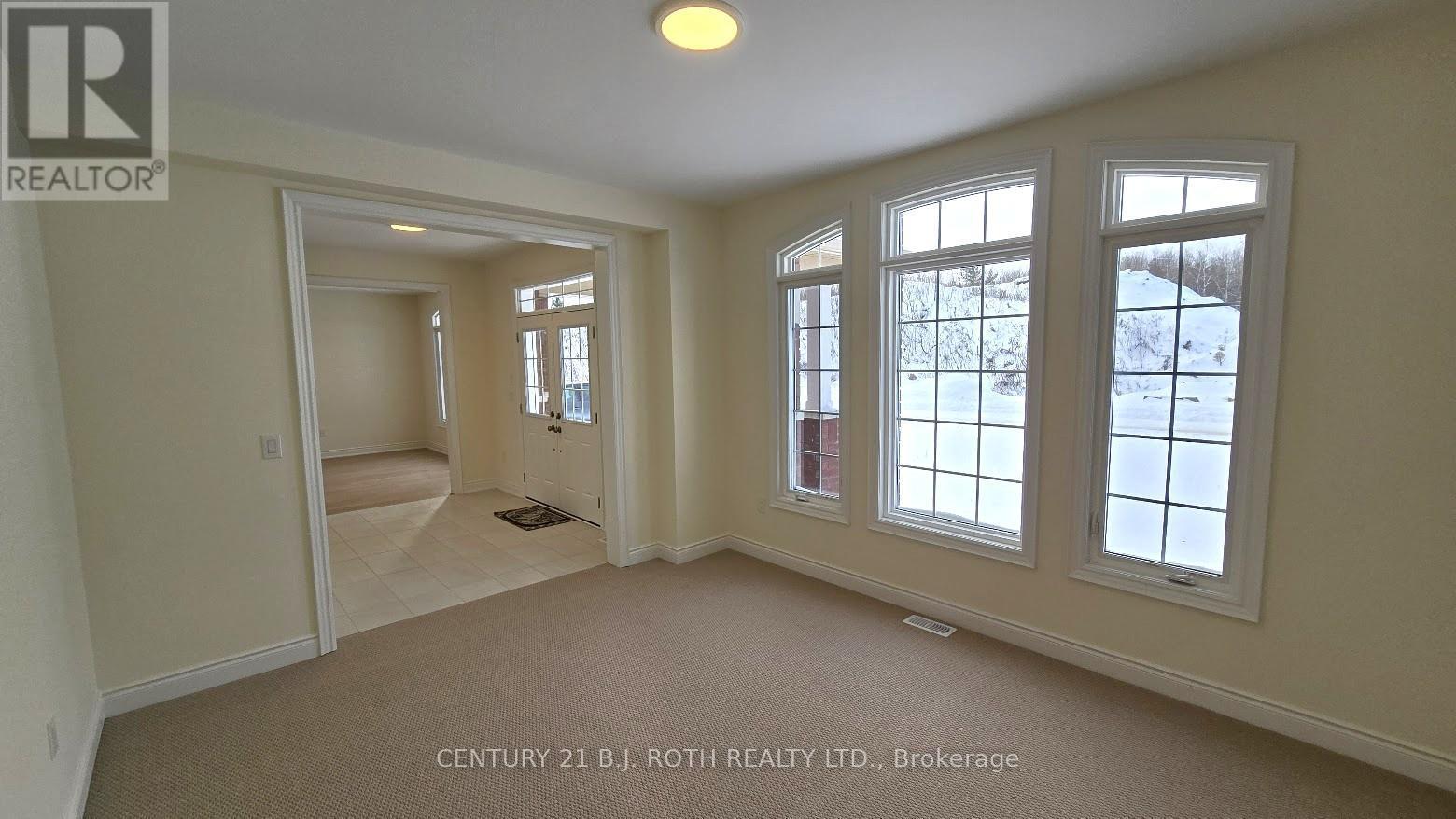 61 Ruby Ridge, Oro-Medonte, ON - Indoor Photo Showing Other Room
