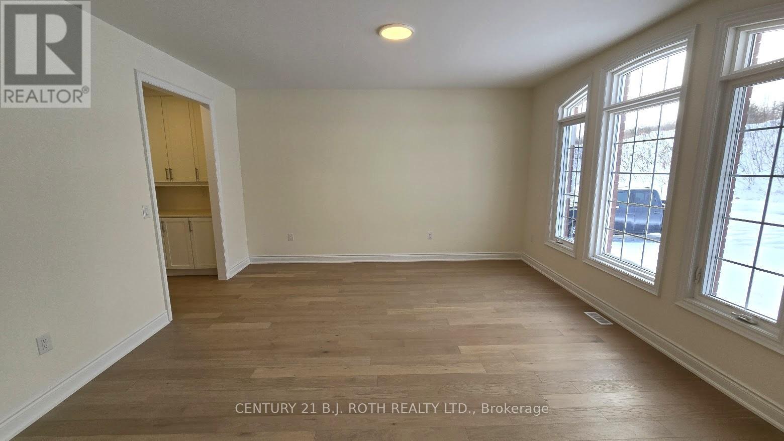 61 Ruby Ridge, Oro-Medonte, ON - Indoor Photo Showing Other Room