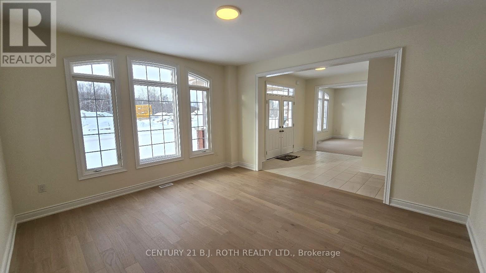 61 Ruby Ridge, Oro-Medonte, ON - Indoor Photo Showing Other Room