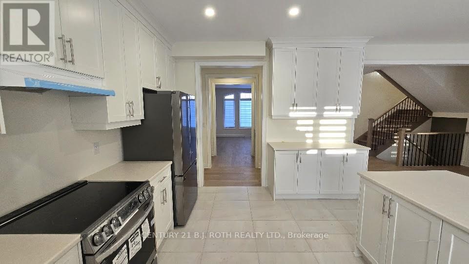 61 Ruby Ridge, Oro-Medonte, ON - Indoor Photo Showing Kitchen