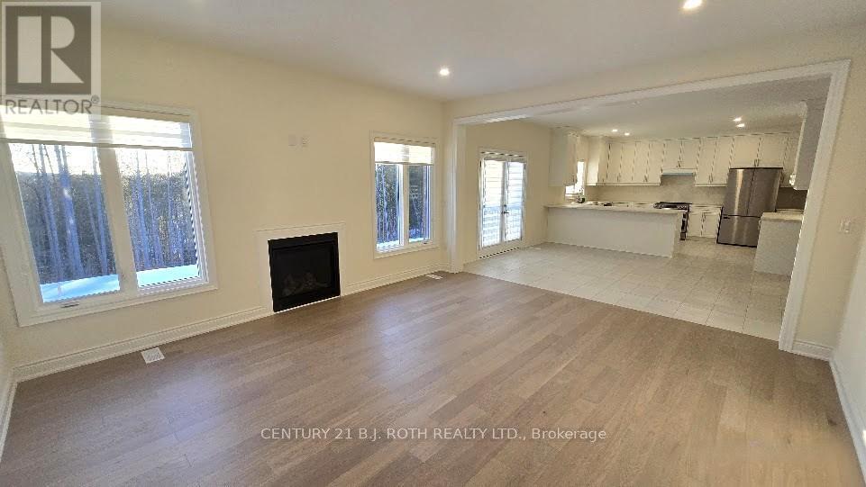 61 Ruby Ridge, Oro-Medonte, ON - Indoor With Fireplace