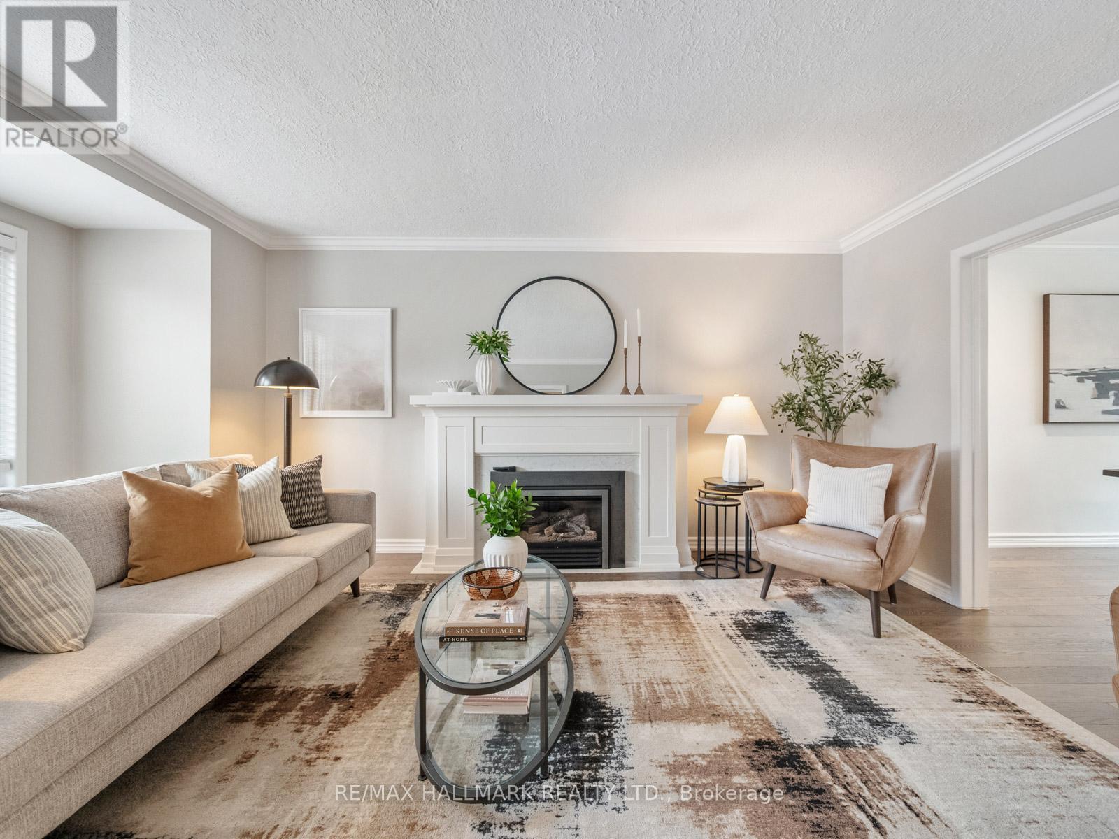 8 Glenvale Boulevard, Toronto, ON - Indoor Photo Showing Living Room With Fireplace