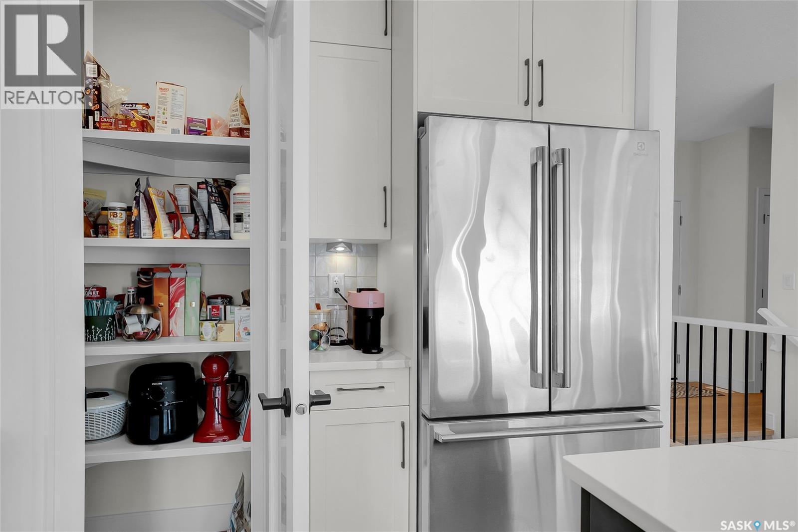 9 437 Palmer Crescent, Warman, SK - Indoor