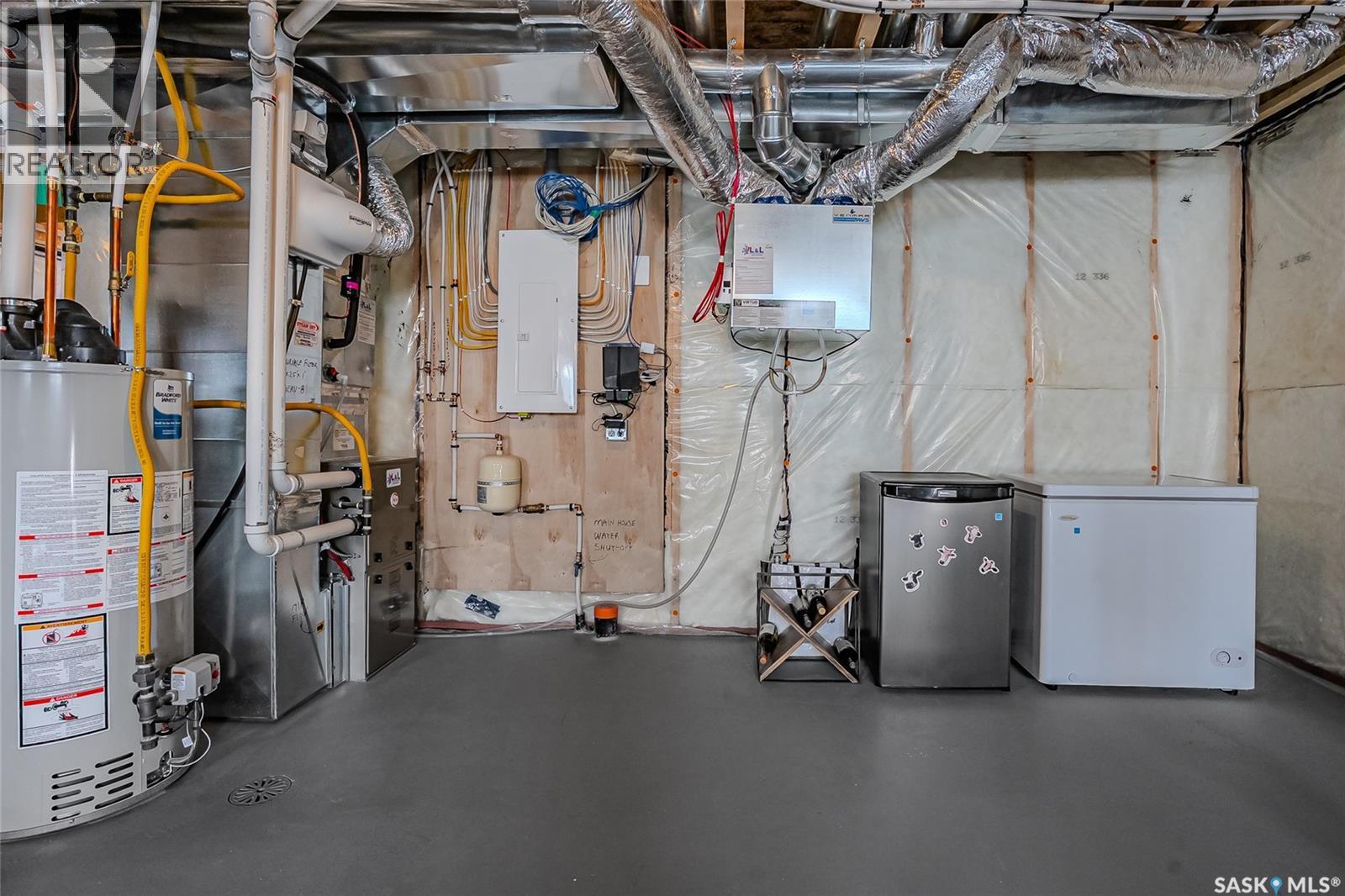 9 437 Palmer Crescent, Warman, SK - Indoor Photo Showing Basement