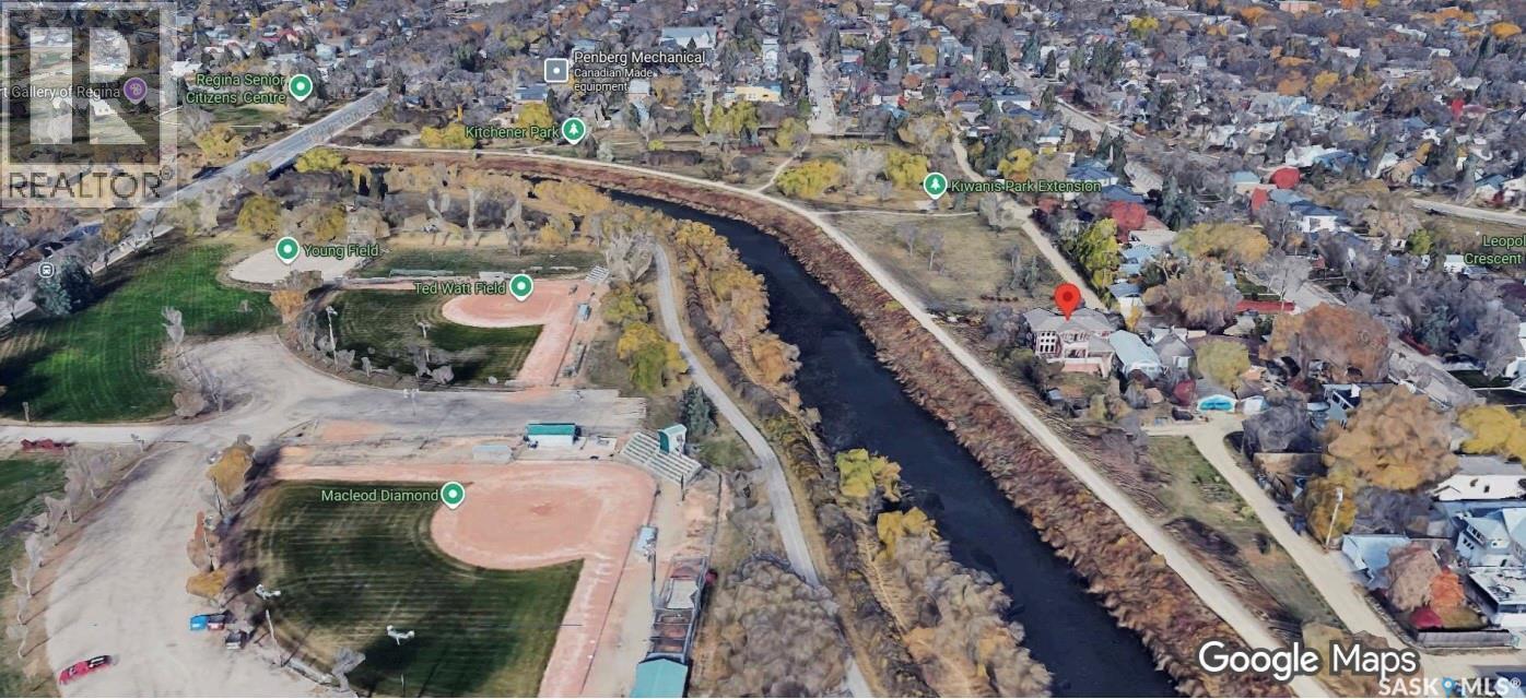 3229 18Th Avenue, Regina, SK - Outdoor With View