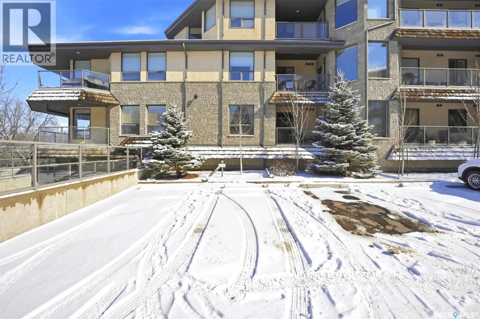 402 615 Saskatchewan Crescent W, Saskatoon, SK - Outdoor With Balcony