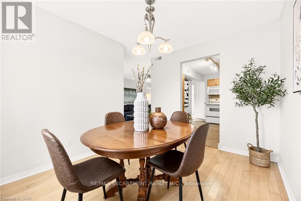 101 - 201 Dorchester Boulevard, St. Catharines, ON - Indoor Photo Showing Dining Room