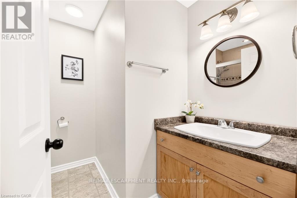 101 - 201 Dorchester Boulevard, St. Catharines, ON - Indoor Photo Showing Bathroom