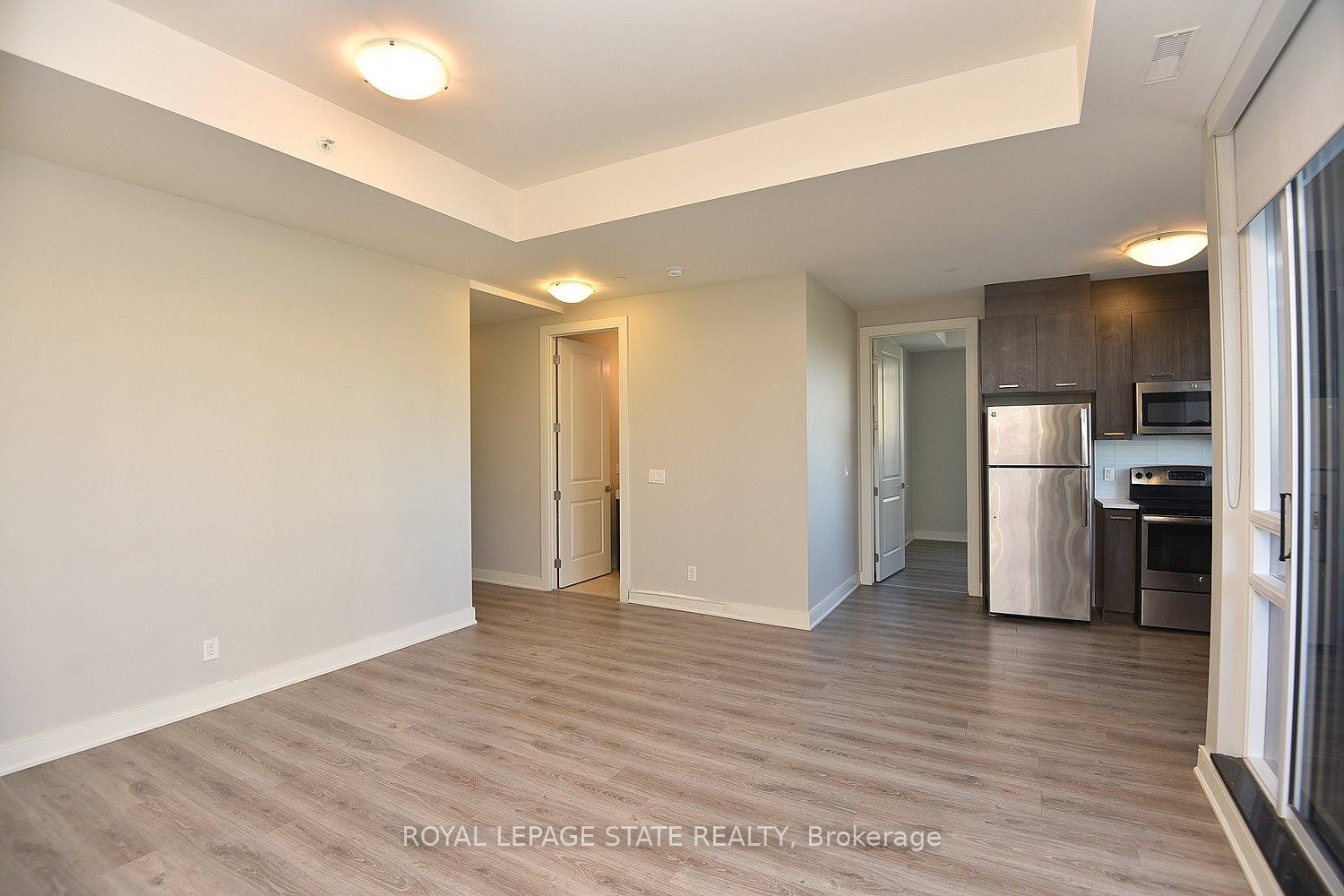 603-150 Main Street W, Hamilton, ON - Indoor