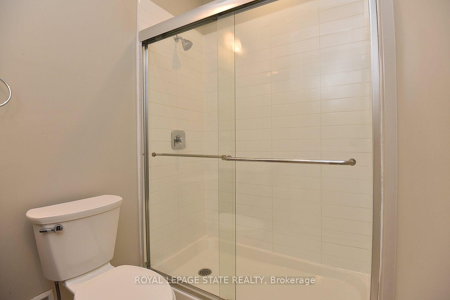 603-150 Main Street W, Hamilton, ON - Indoor Photo Showing Bathroom