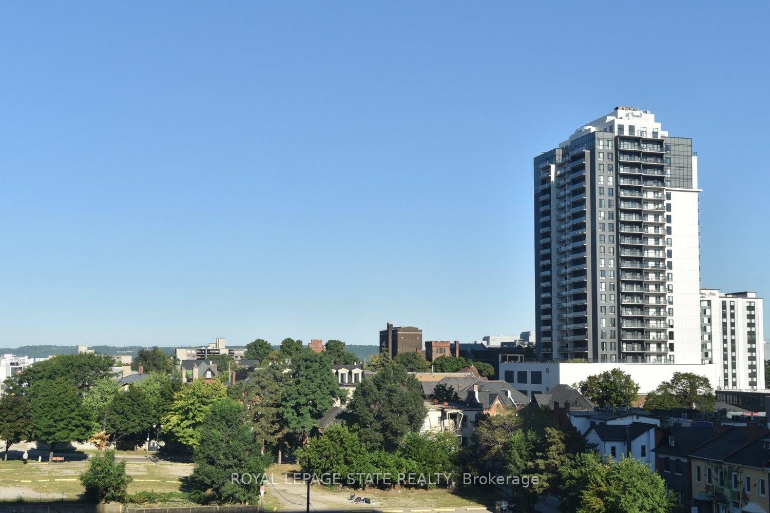 603-150 Main Street W, Hamilton, ON - Outdoor