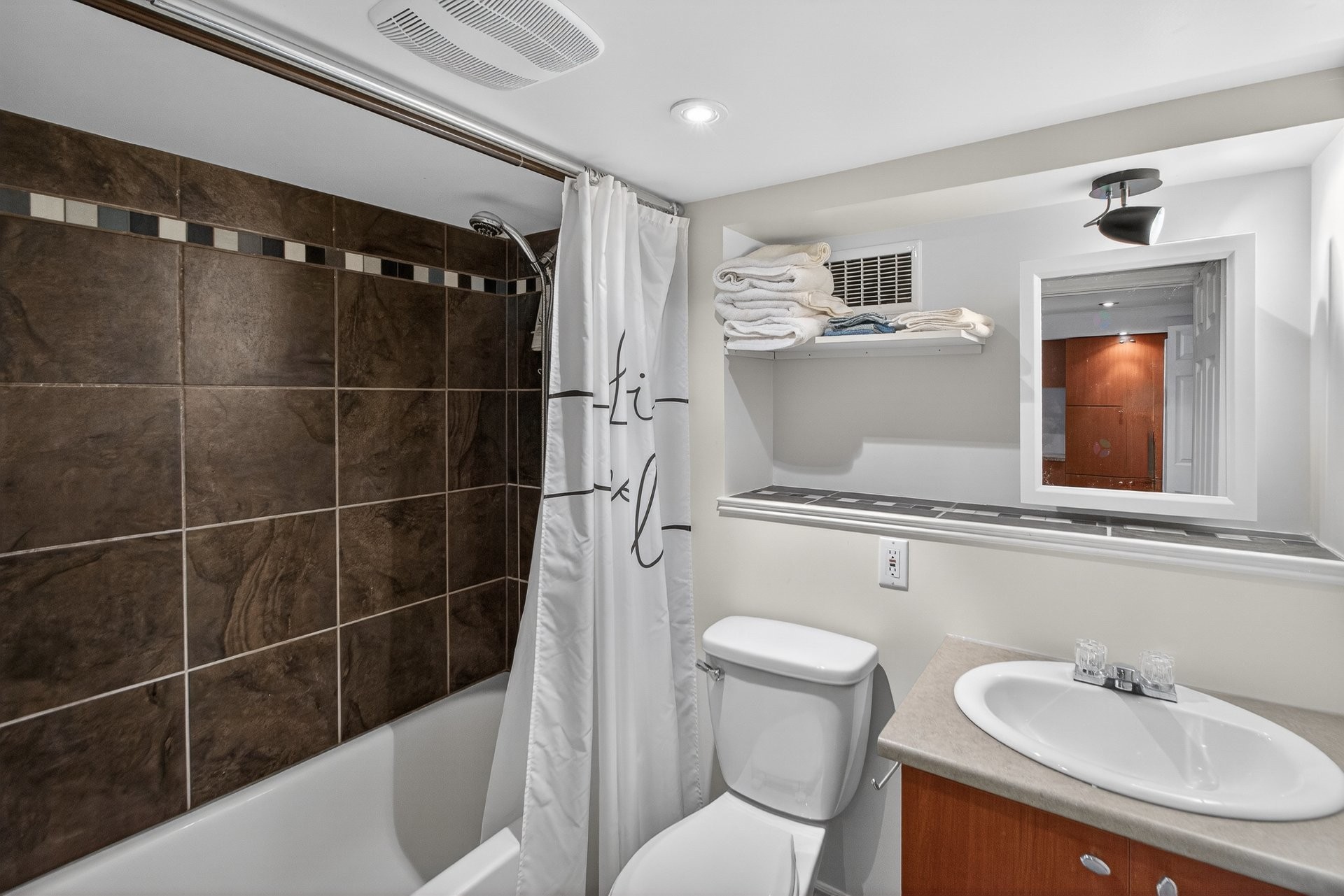 Bathroom - 1696 Ch. Du Rapide, Rivière-Rouge, QC - Indoor Photo Showing Bathroom