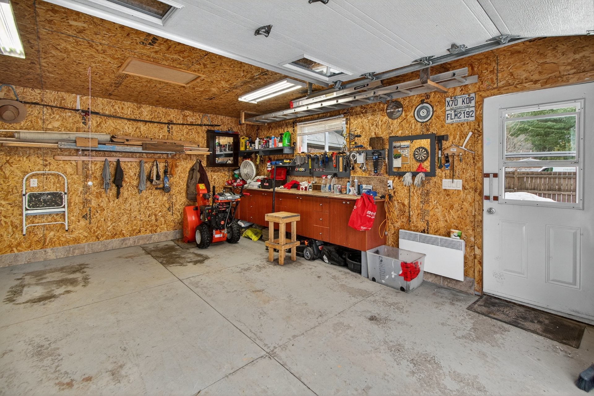 Garage - 1696 Ch. Du Rapide, Rivière-Rouge, QC - Indoor Photo Showing Garage