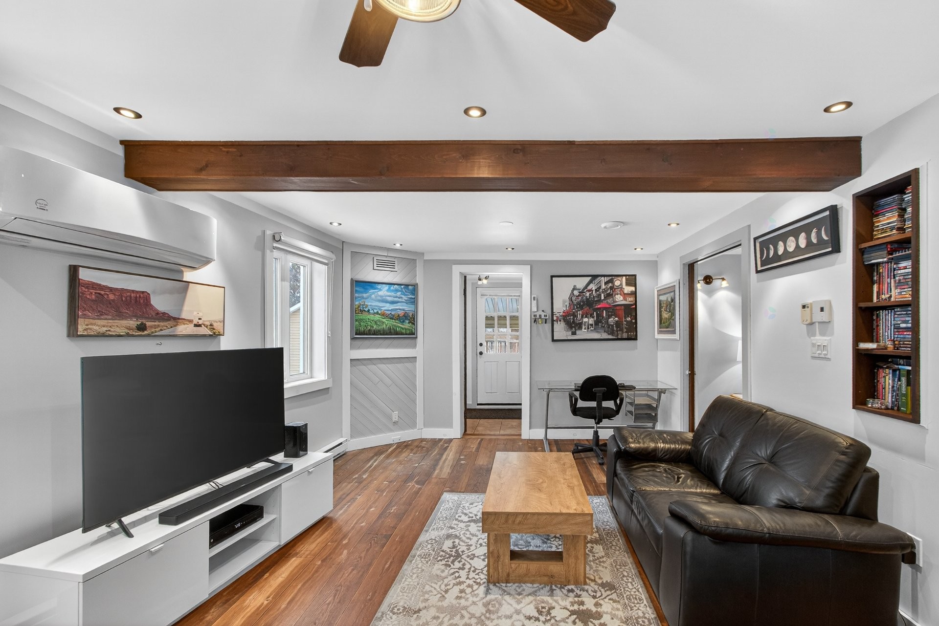 Living Room - 1696 Ch. Du Rapide, Rivière-Rouge, QC - Indoor