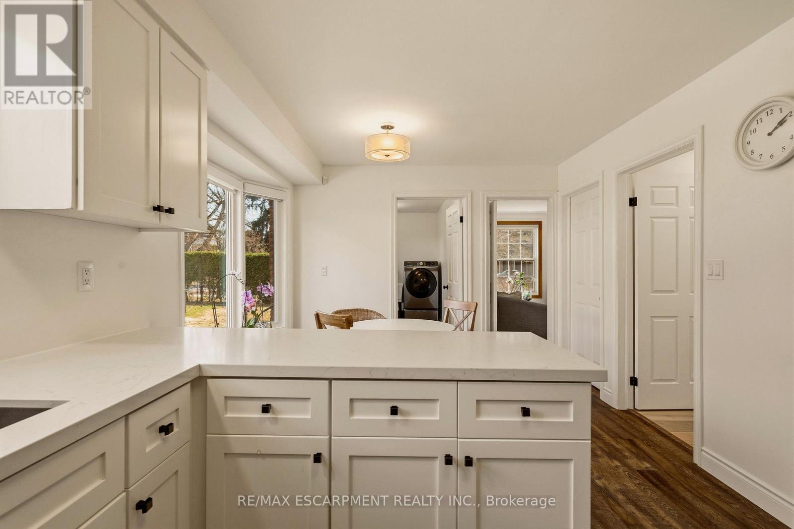3 Postans Path, Hamilton, ON - Indoor Photo Showing Kitchen