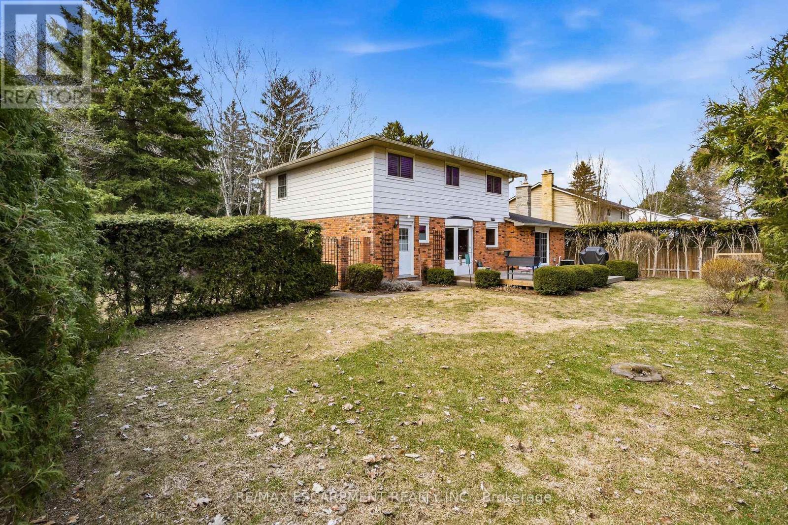 3 Postans Path, Hamilton, ON - Outdoor