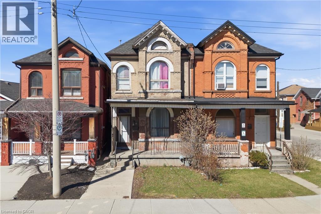 211 West Avenue N, Hamilton, ON - Outdoor With Deck Patio Veranda With Facade