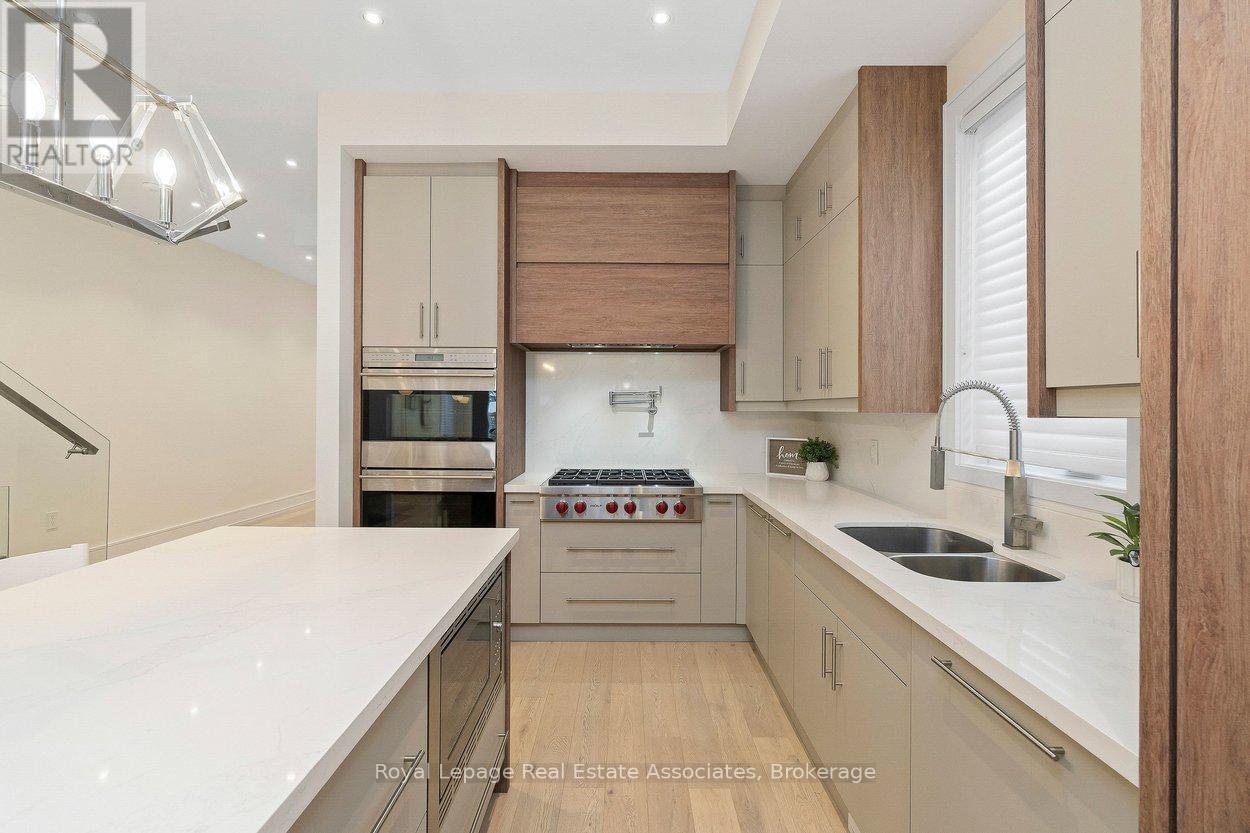 Kitchen - 63 Troy Street, Mississauga, ON - Indoor Photo Showing Kitchen With Double Sink With Upgraded Kitchen
