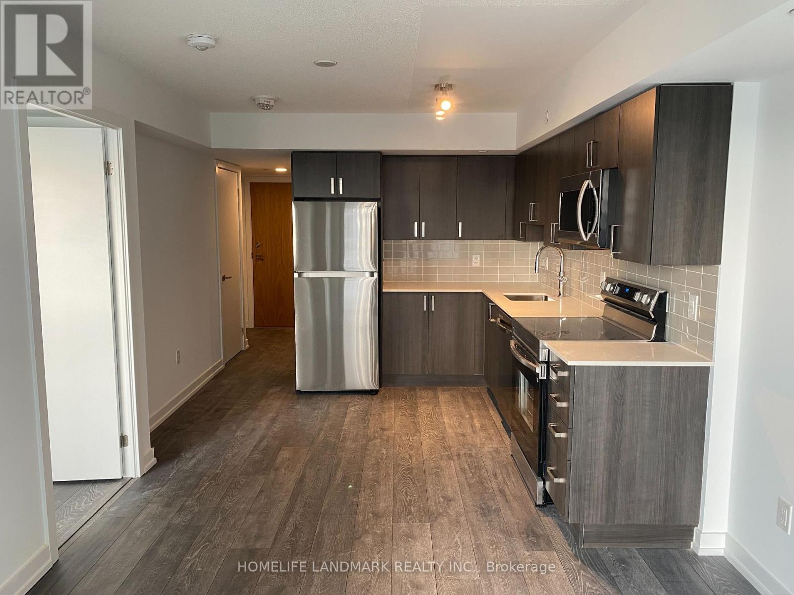 1707 - 1455 Celebration Drive, Pickering, ON - Indoor Photo Showing Kitchen With Stainless Steel Kitchen With Upgraded Kitchen