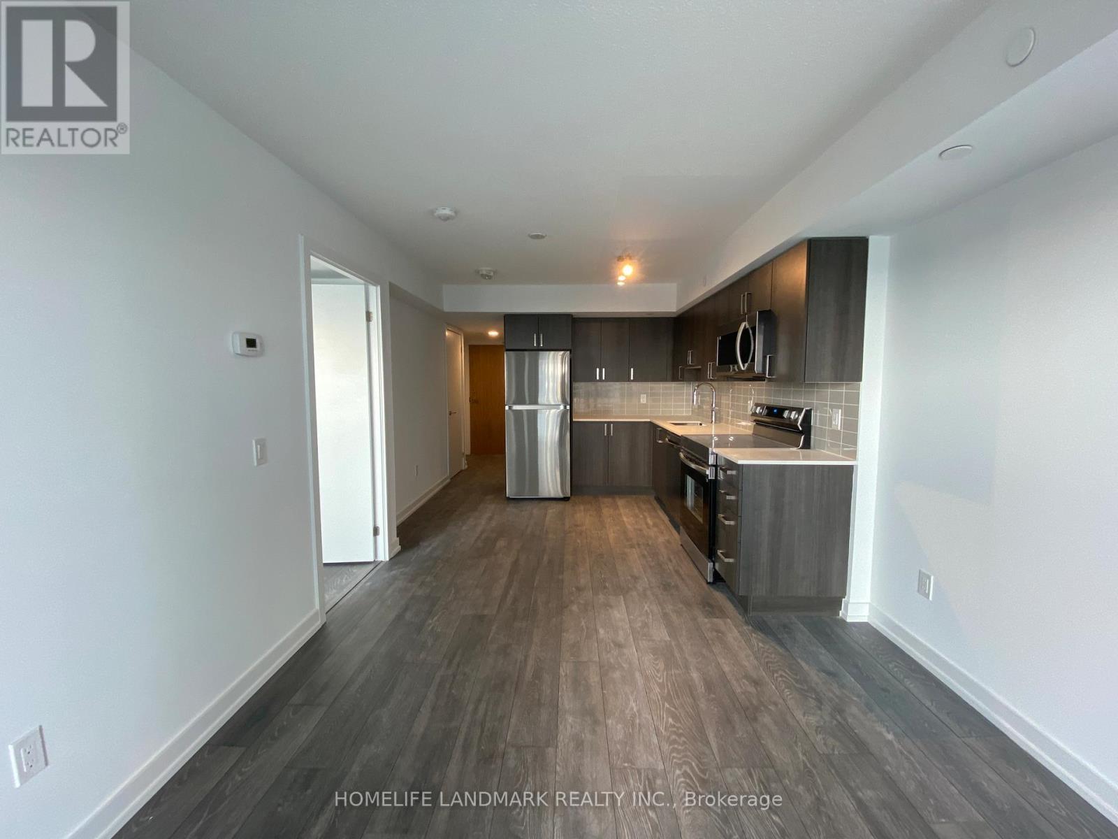 1707 - 1455 Celebration Drive, Pickering, ON - Indoor Photo Showing Kitchen