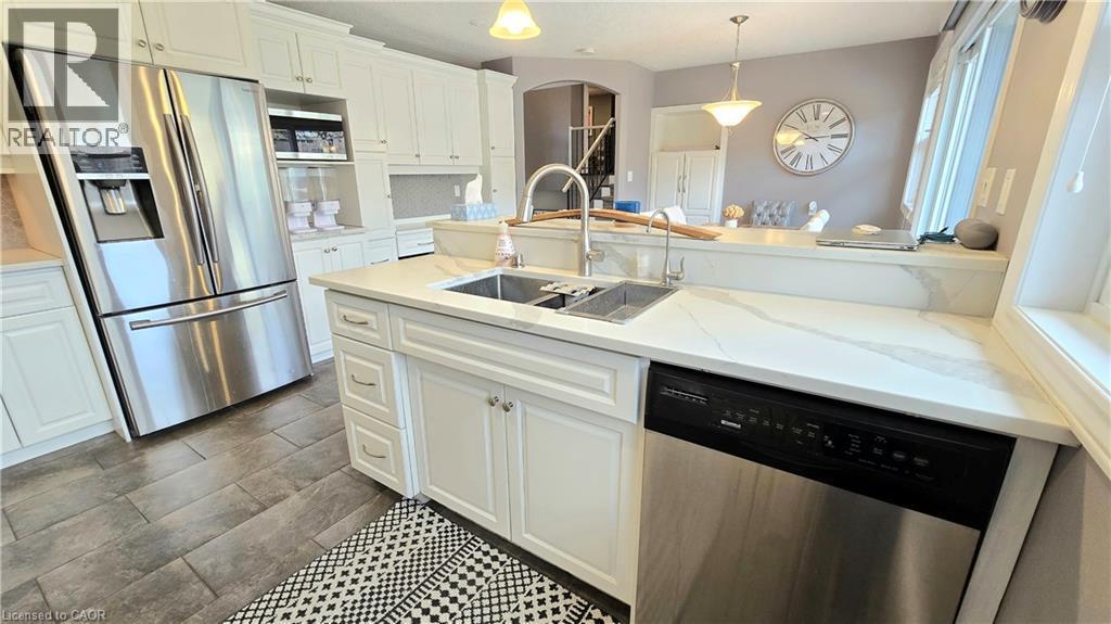 101 Lang Crescent, Kitchener, ON - Indoor Photo Showing Kitchen With Stainless Steel Kitchen With Double Sink