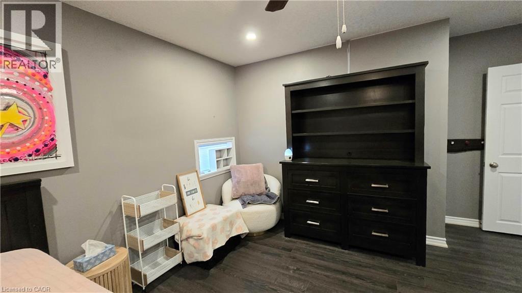 101 Lang Crescent, Kitchener, ON - Indoor