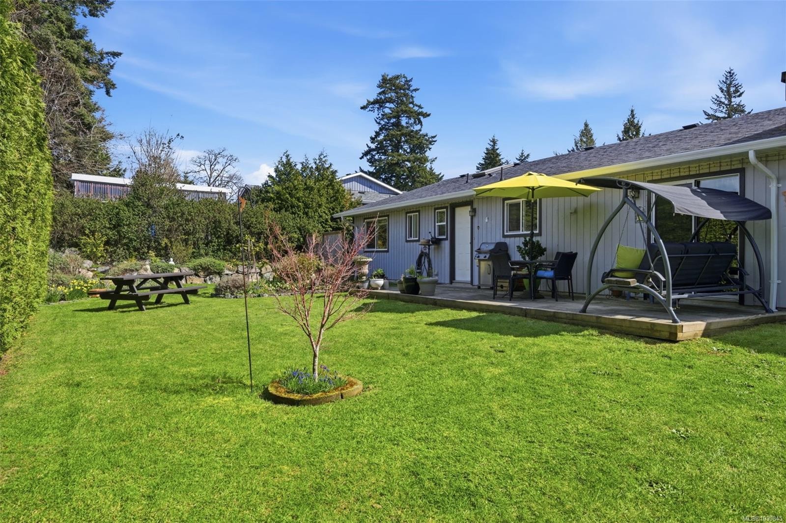 6728 Eakin Dr, Sooke, BC