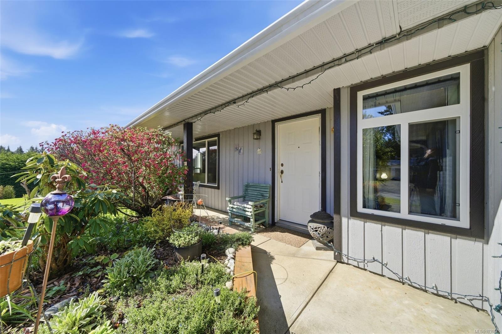 6728 Eakin Dr, Sooke, BC