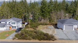 145 Edgewood Dr Lake Cowichan, BC V0R 2G0