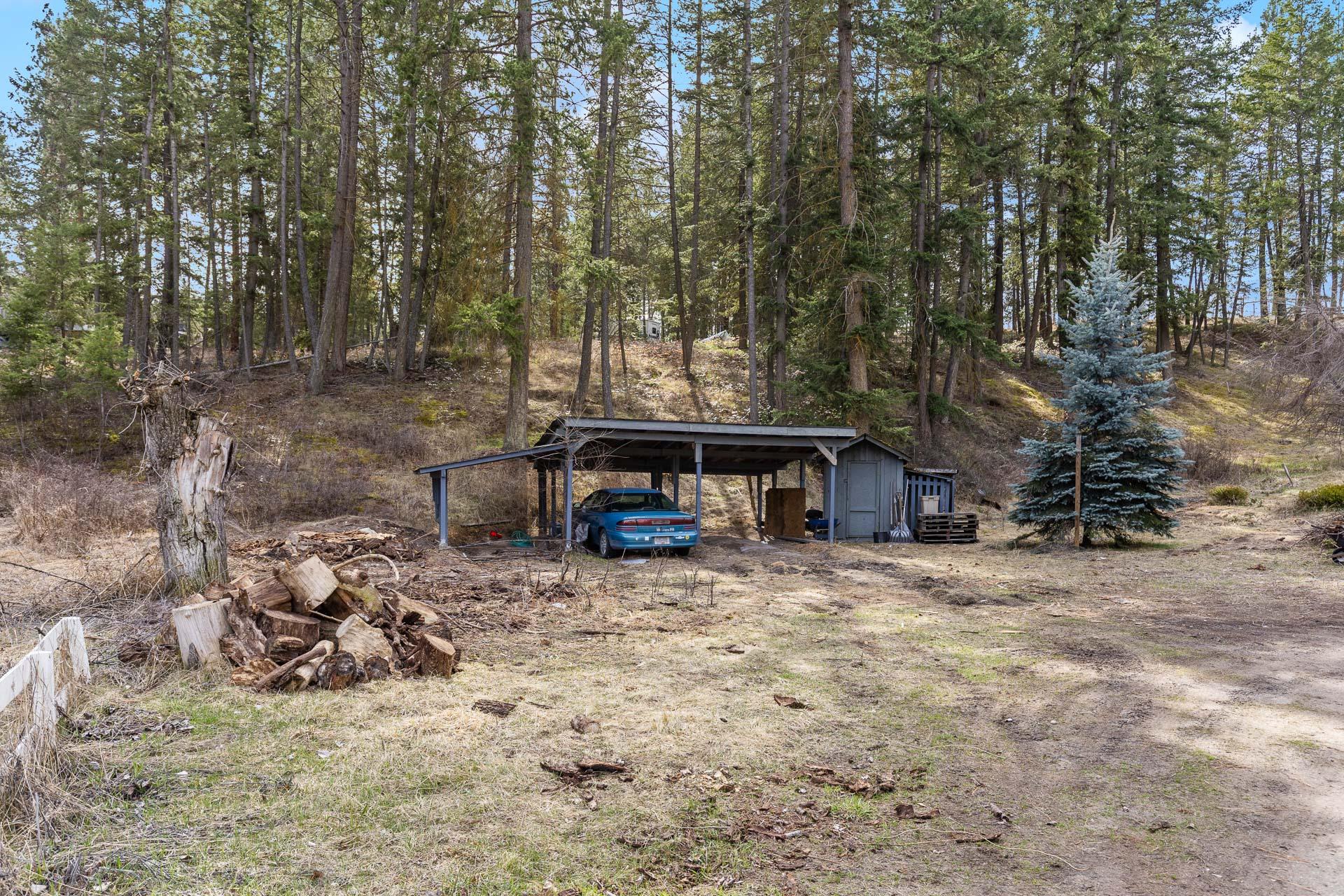 3525 Mathews Road, Kelowna, BC - Outdoor