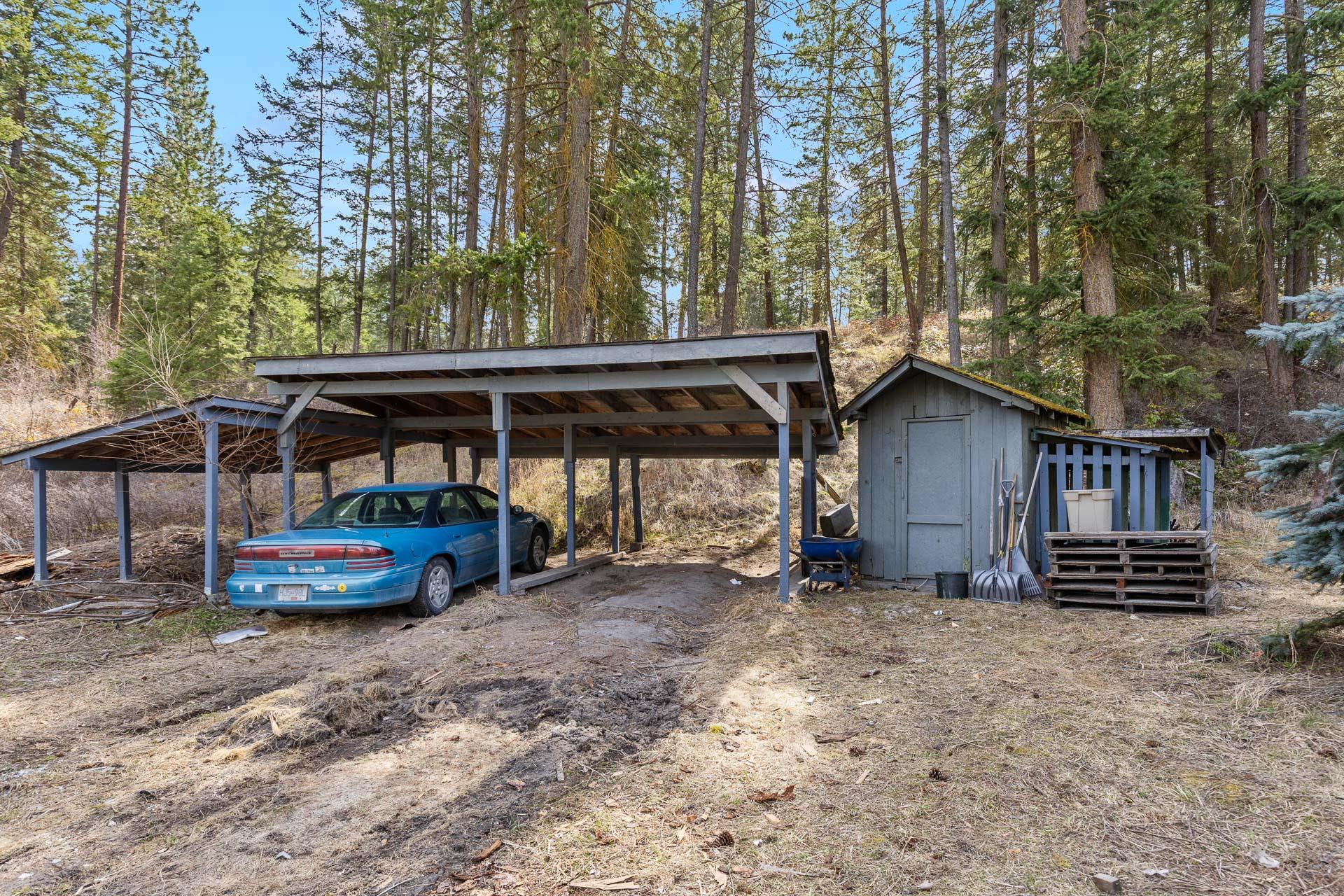 3525 Mathews Road, Kelowna, BC - Outdoor