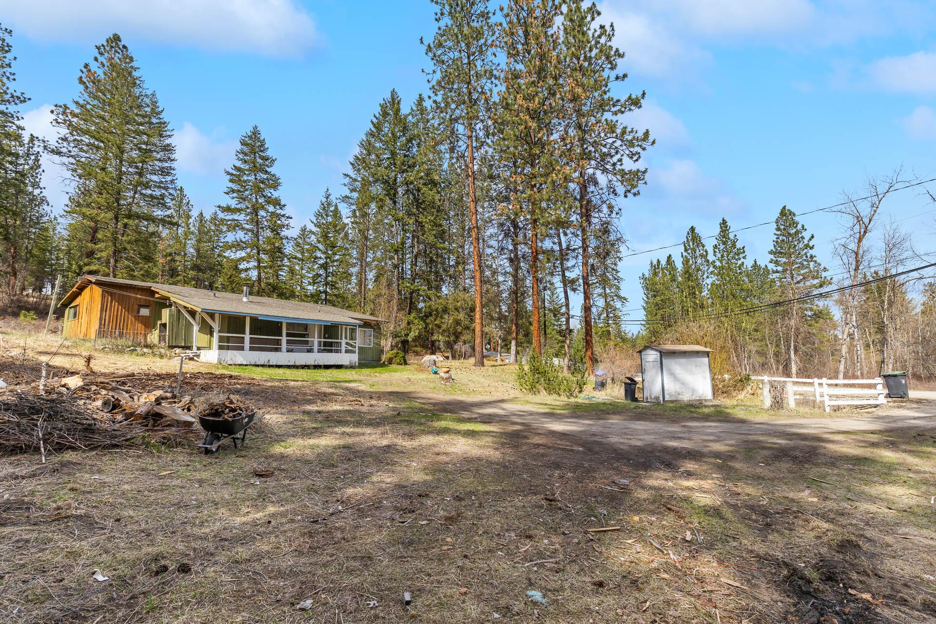 3525 Mathews Road, Kelowna, BC - Outdoor With Deck Patio Veranda