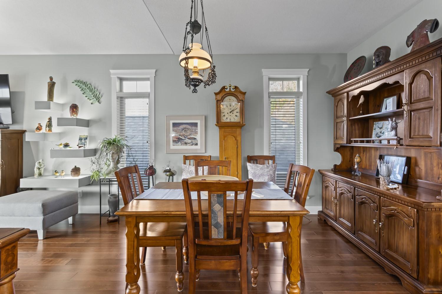 18-420 20Th Avenue, Creston, BC - Indoor Photo Showing Dining Room