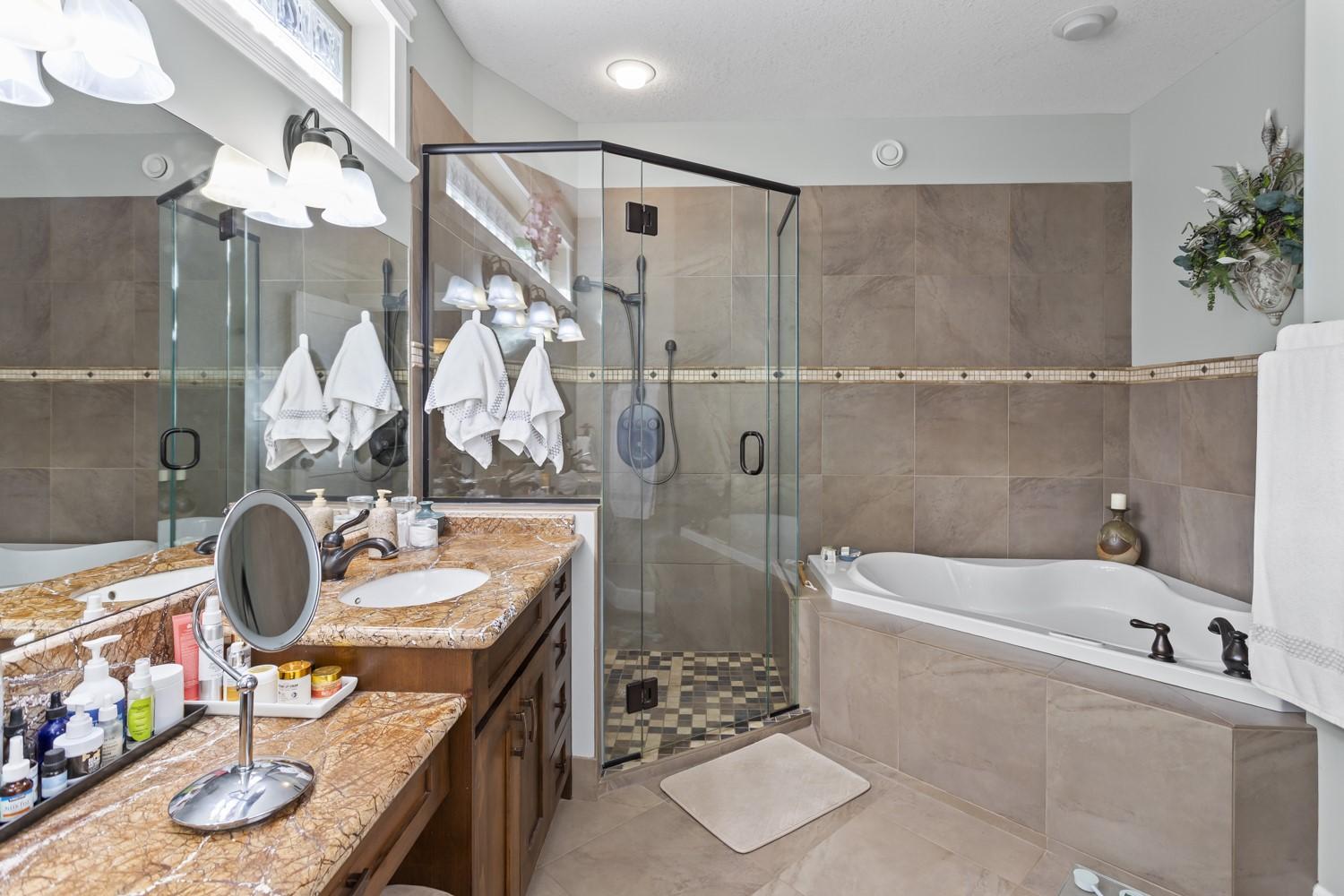 18-420 20Th Avenue, Creston, BC - Indoor Photo Showing Bathroom