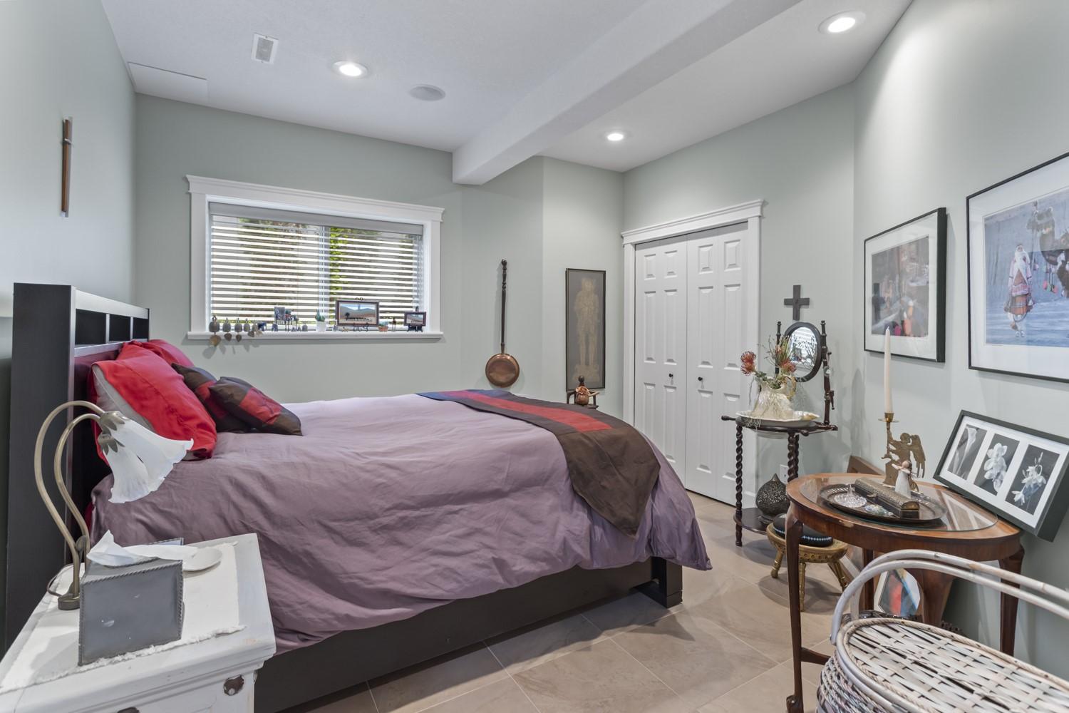 18-420 20Th Avenue, Creston, BC - Indoor Photo Showing Bedroom