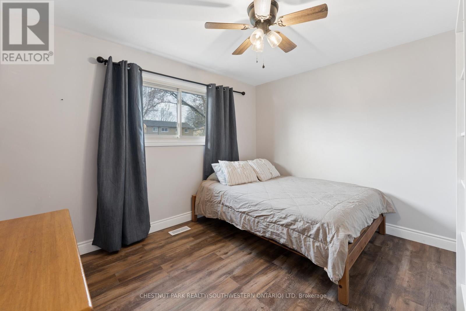 137 Donald Street, Kitchener, ON - Indoor Photo Showing Bedroom
