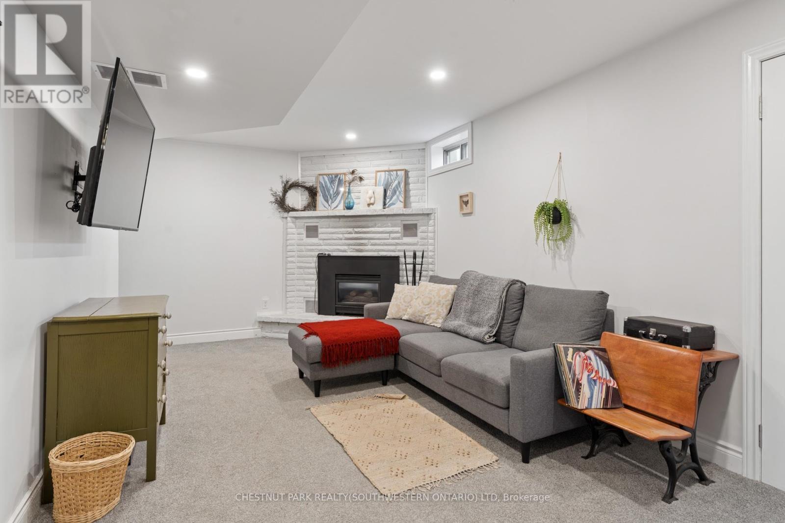 137 Donald Street, Kitchener, ON - Indoor With Fireplace