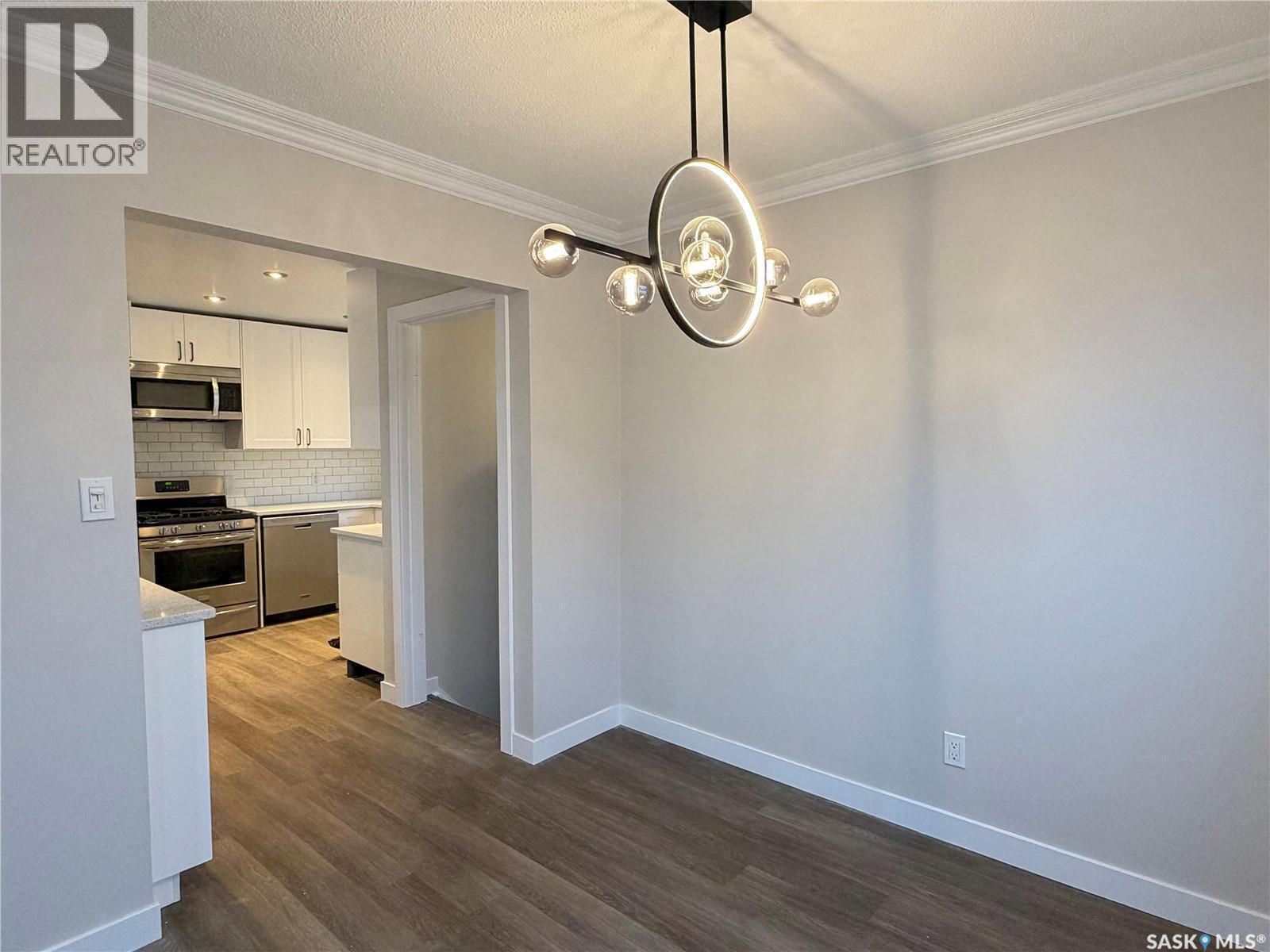 60 Ritchie Crescent, Regina, SK - Indoor Photo Showing Kitchen