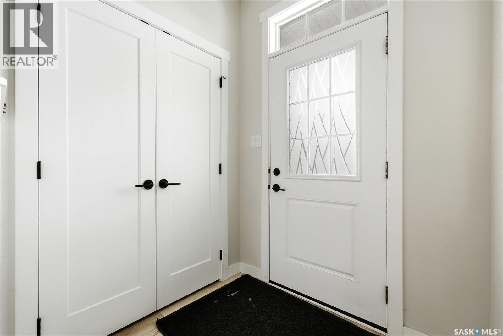 4736 Buckingham Drive E, Regina, SK - Indoor Photo Showing Other Room