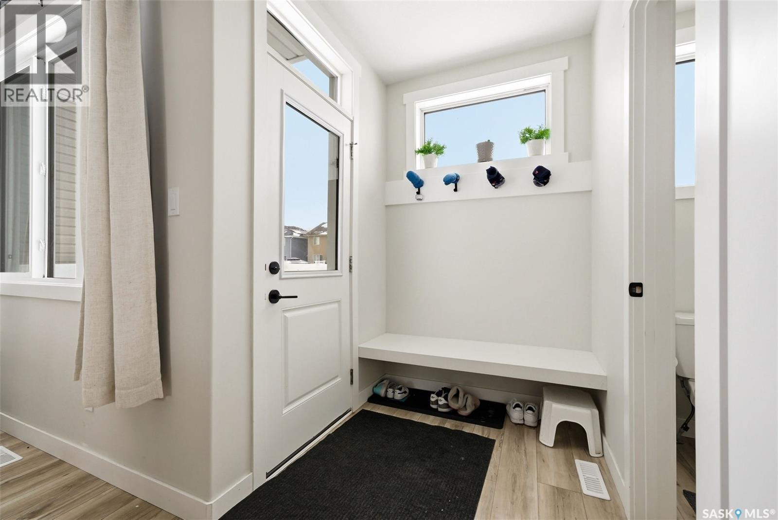 4736 Buckingham Drive E, Regina, SK - Indoor Photo Showing Other Room