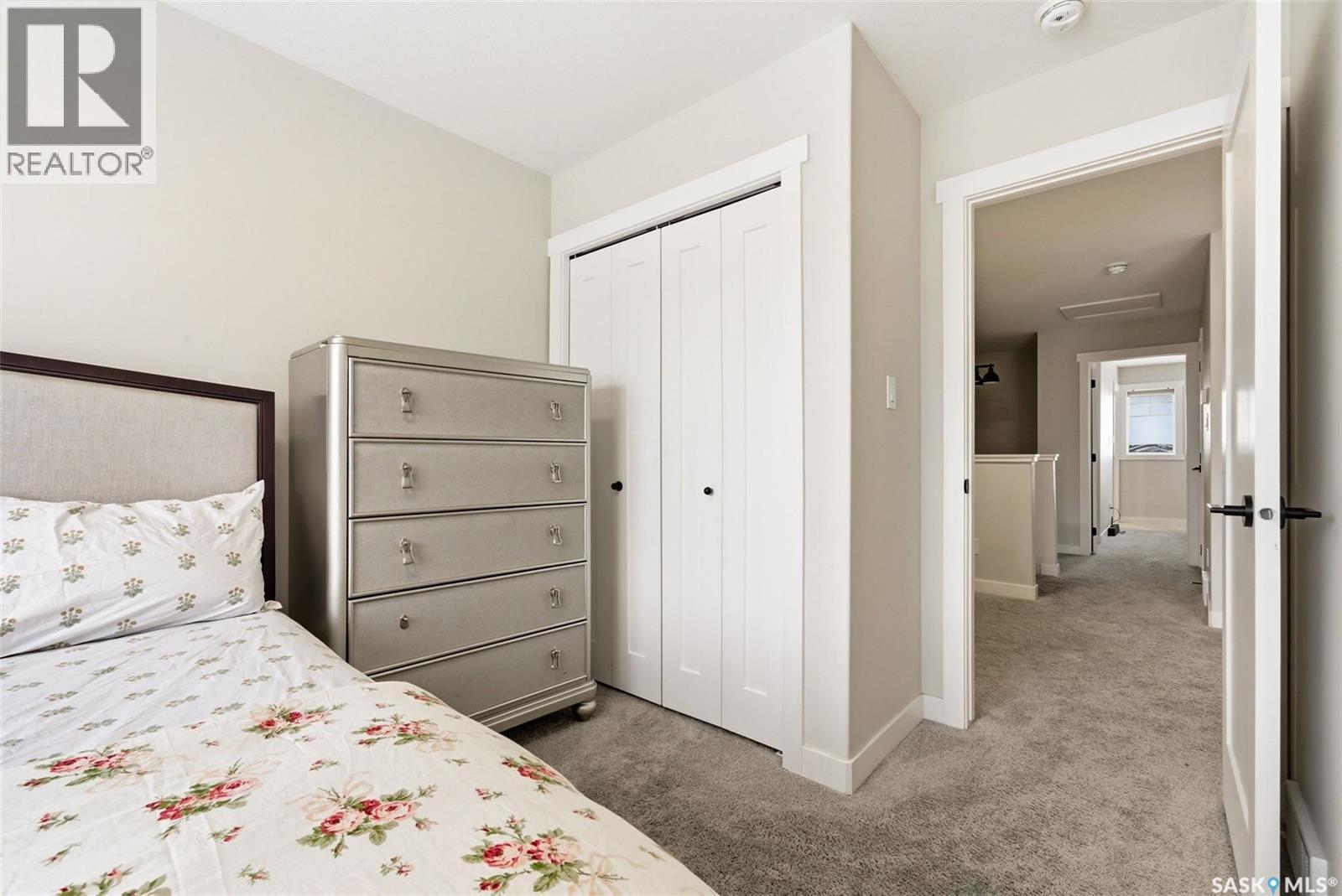4736 Buckingham Drive E, Regina, SK - Indoor Photo Showing Bedroom