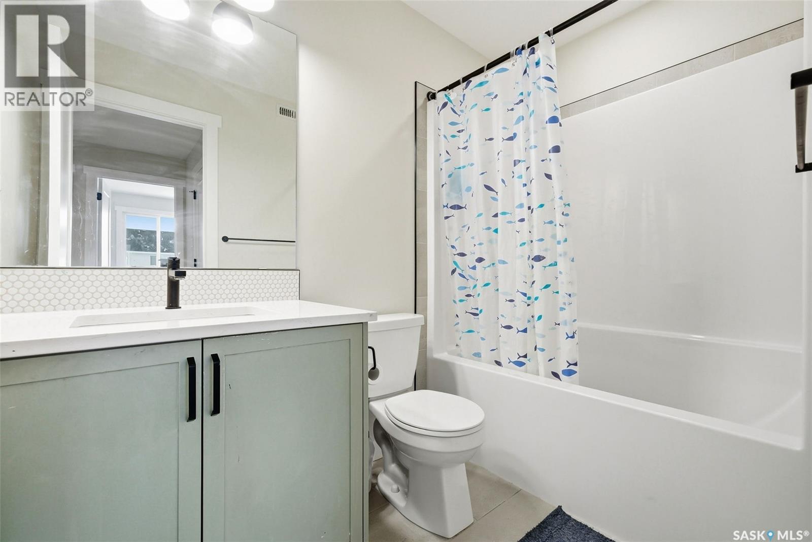 4736 Buckingham Drive E, Regina, SK - Indoor Photo Showing Bathroom