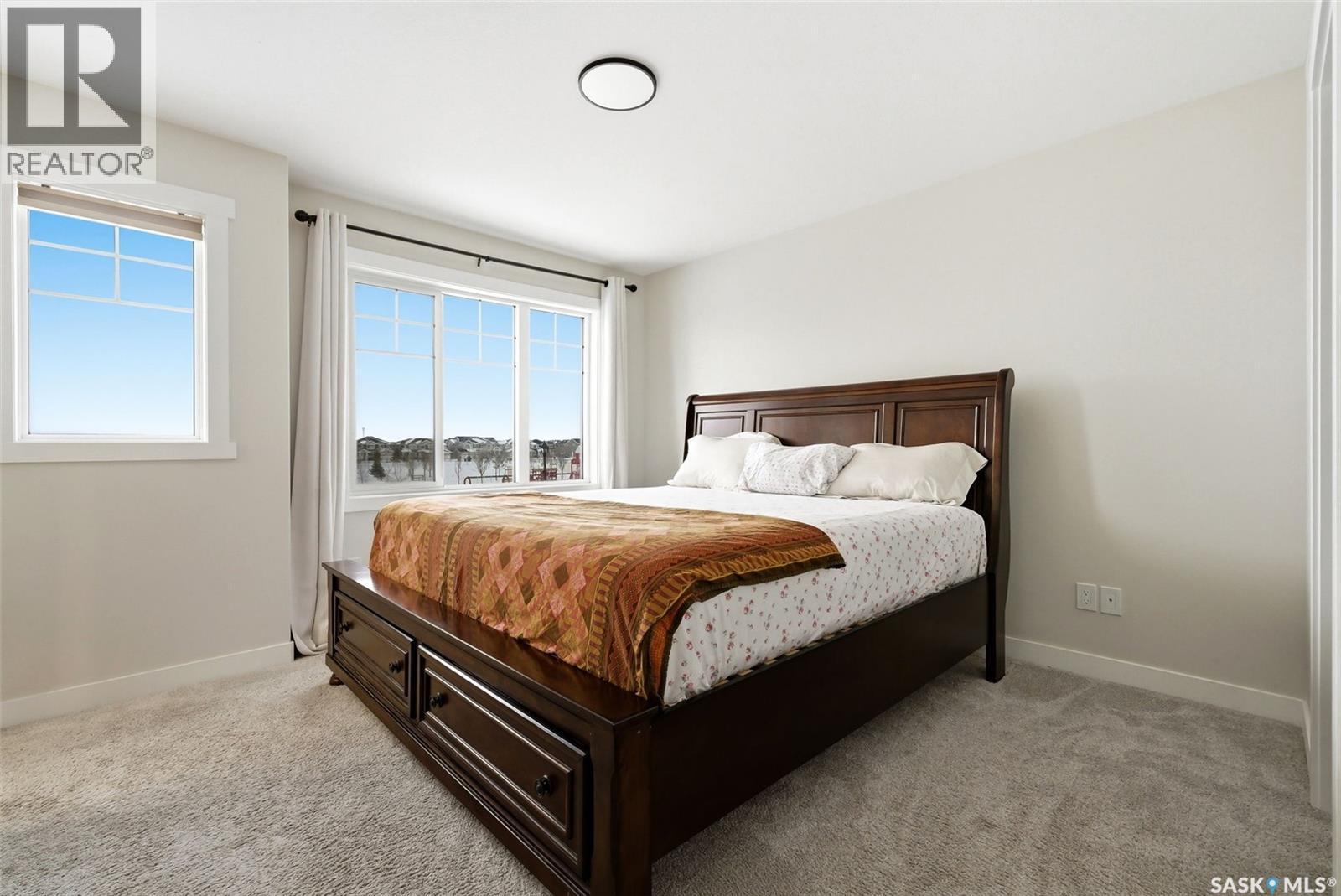 4736 Buckingham Drive E, Regina, SK - Indoor Photo Showing Bedroom