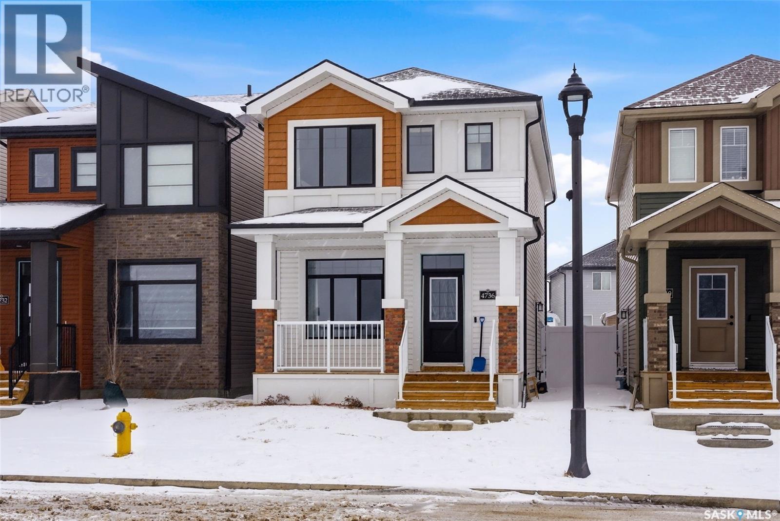 4736 Buckingham Drive E, Regina, SK - Outdoor With Facade