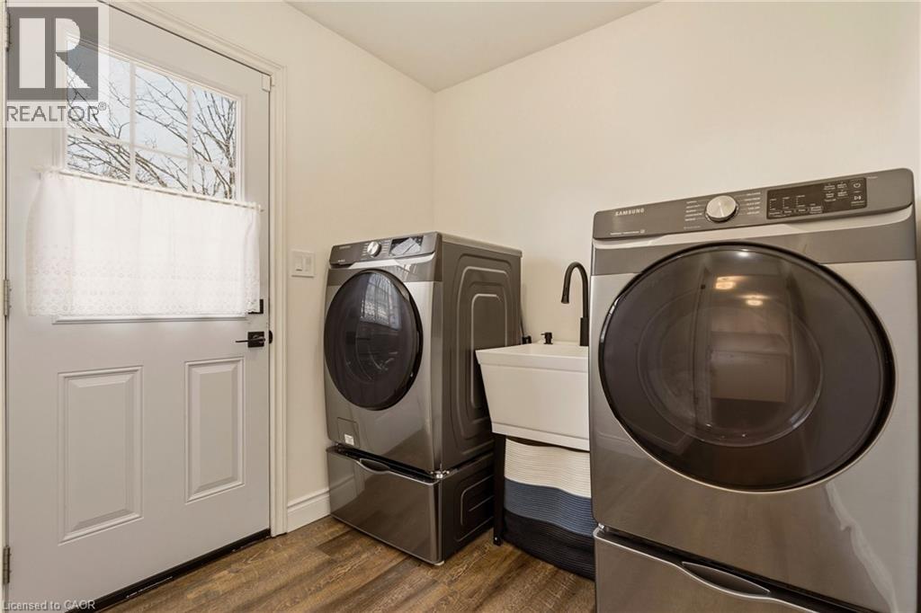 3 Postans Path, Ancaster, ON - Indoor Photo Showing Laundry Room
