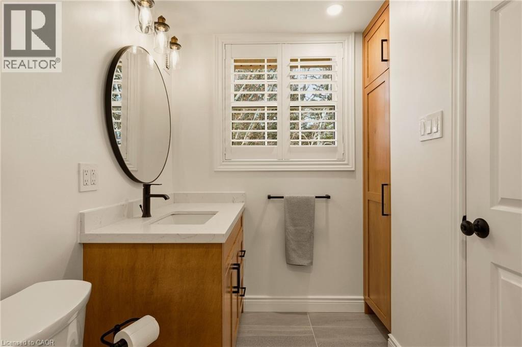 3 Postans Path, Ancaster, ON - Indoor Photo Showing Bathroom