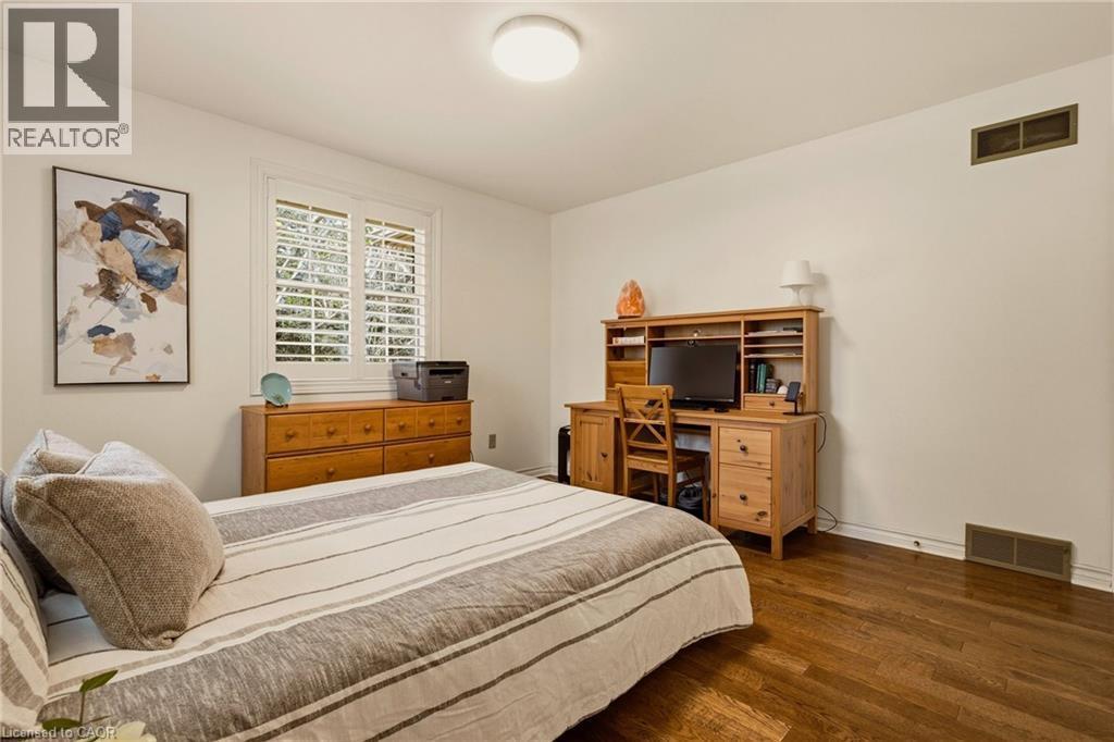 3 Postans Path, Ancaster, ON - Indoor Photo Showing Bedroom