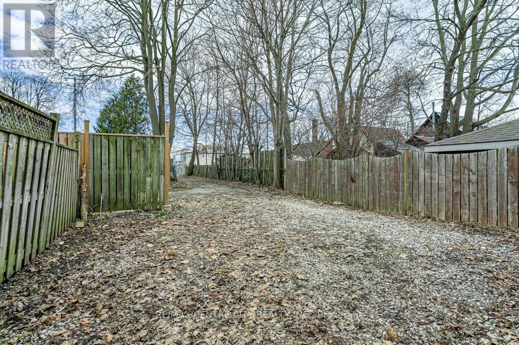 971 Elias Street, London East (East G), ON - Outdoor