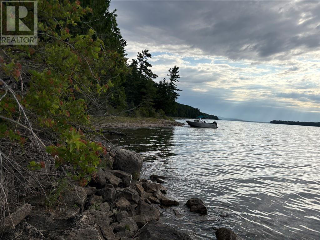 00 Lansdowne Channel, Killarney, ON