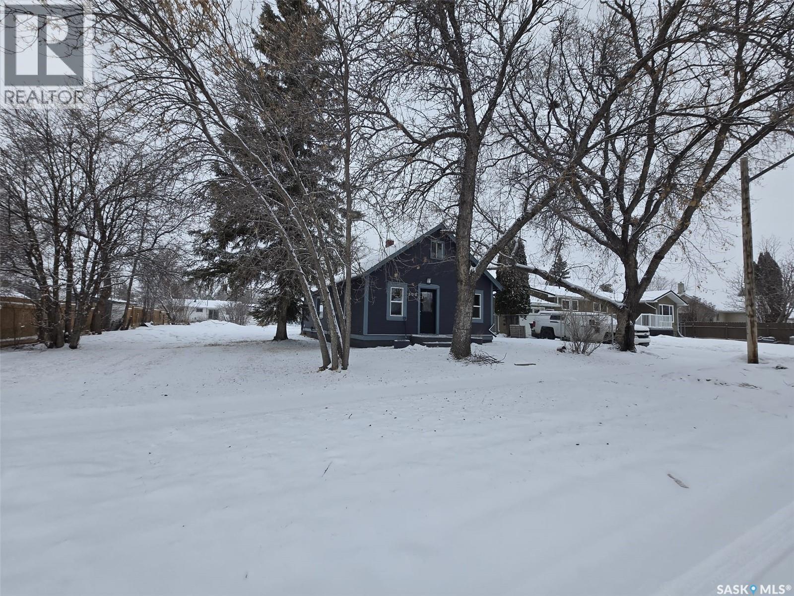 309 3Rd Street W, Wilkie, SK - Outdoor